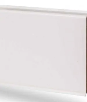 Плинтус DOLLKEN Cubu flex life 80mm, 2,5 м/1 пл (25 м/1 уп) (HDF ламинир. винилом) цвет: белый - Dollken