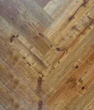 Ламинат ALBERO A06 HERRINGBONE (коньячный дуб) 12mm